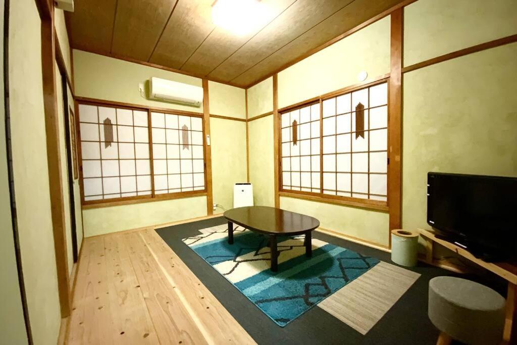 御浜岬の至福を一身に味わう 一軒家貸切宿で贅沢なバーベキューを楽しみながら夕陽に染まる戸田湾の美しさを満喫 Numazu Luaran gambar